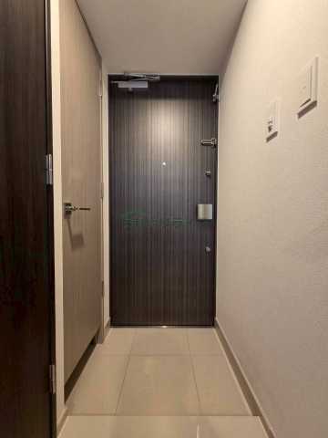 玄関　別部屋の画像になります。