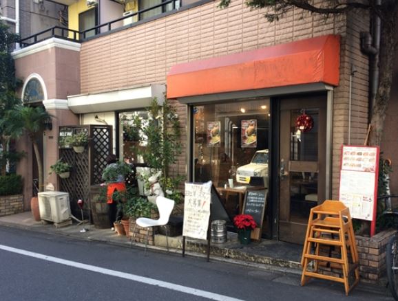 飲食店　NINE PIZZA PASTA(ナイン ピッツァ パスタ)（飲食店）まで888m