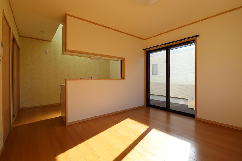 SHIROYAMA TERRACEの居間写真