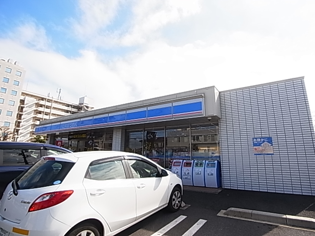 コンビニ　ローソン 天王台駅前通店（コンビニ）まで102m