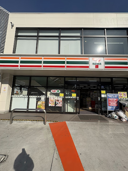 コンビニ　セブンイレブン 晴海店（コンビニ）まで622m