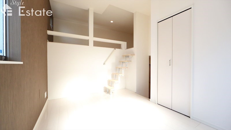 居室・リビング　内装