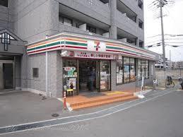 コンビニ　セブンイレブン 門真運転免許試験場前店（コンビニ）まで255m