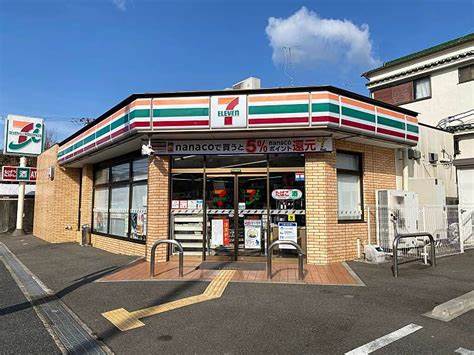 コンビニ　セブンイレブン 神戸鈴蘭台南町店（コンビニ）まで864m
