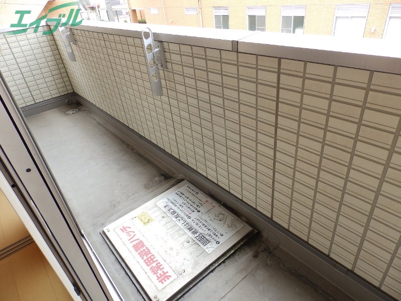 バルコニー　別部屋反転画像参考
