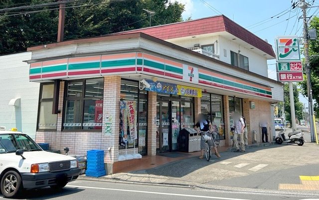 コンビニ　セブンイレブン川越六軒町店（コンビニ）まで260m