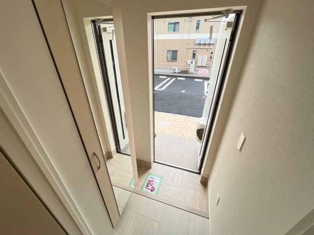 玄関　※完成前参考写真