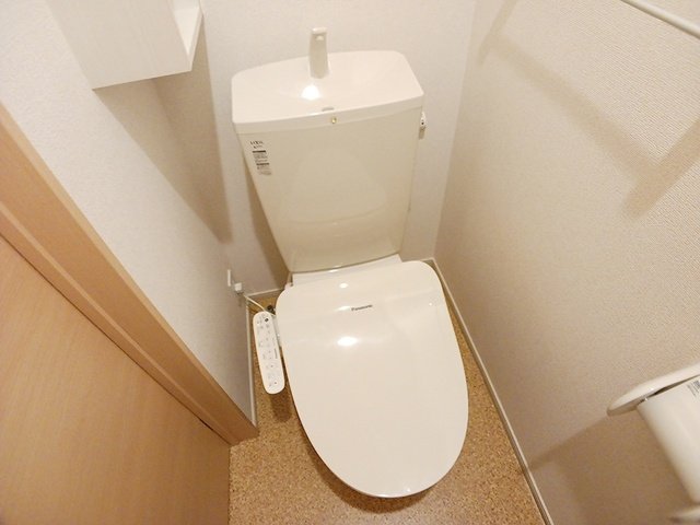 トイレ　コンパクトで使いやすいトイレです