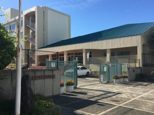 中学校　長坂中学校（中学校）まで119m