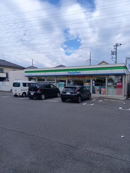 コンビニ　ファミリーマート南大泉６丁目店（コンビニ）まで100m