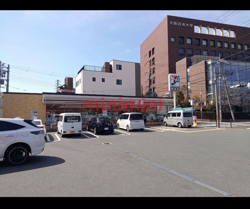 コンビニ　セブンイレブン大阪大桐3丁目店（コンビニ）まで369m