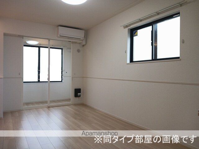 ミニョン フロル Aの居間写真