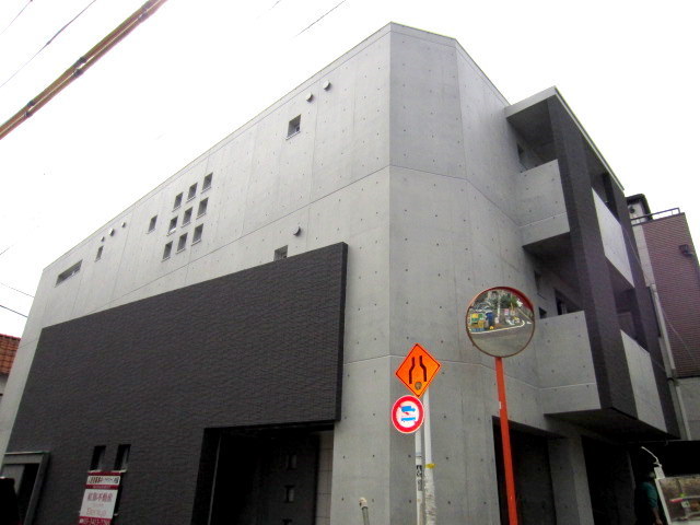 東急東横線 中目黒駅 徒歩10分 築16年
