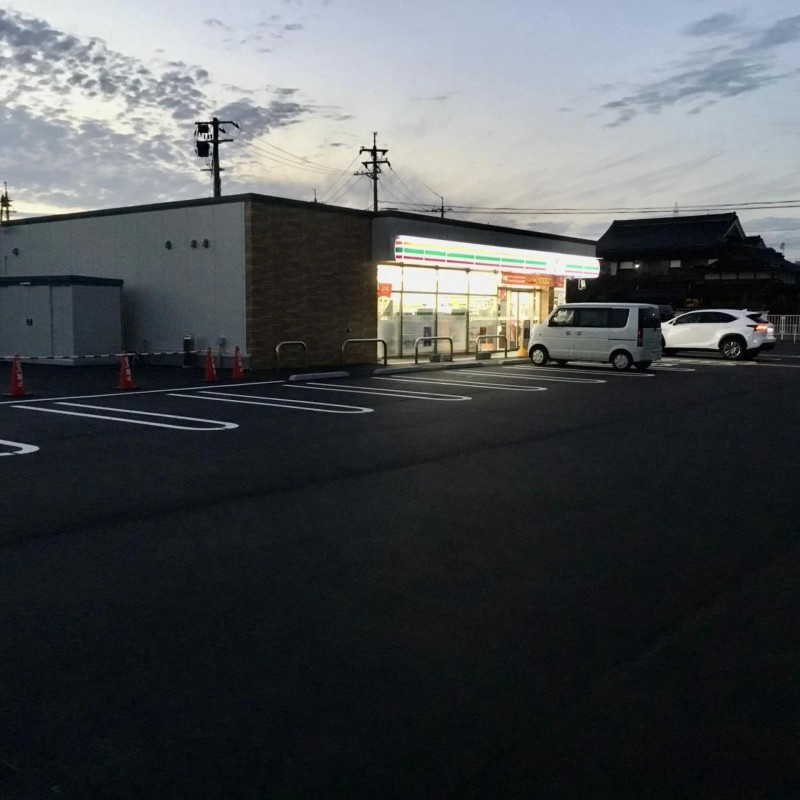 コンビニ　セブンイレブン 鳥取面影小前店（コンビニ）まで352m