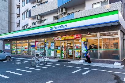 コンビニ　ファミリーマート札幌麻生町5丁目店（コンビニ）まで302m