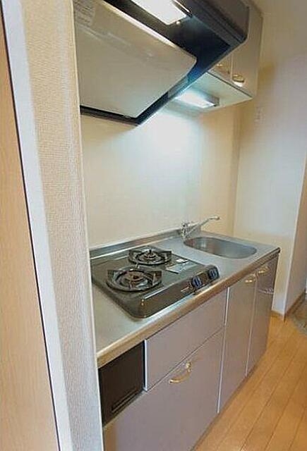キッチン　（別タイプ参考写真）ルーブル小竹向原弐番館　板橋区小茂根2