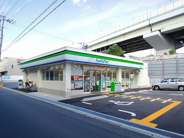 コンビニ　ファミリーマート大開三丁目店（コンビニ）まで219m