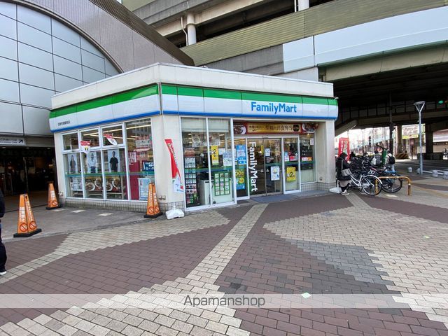 コンビニ　ファミリーマート（コンビニ）まで503m