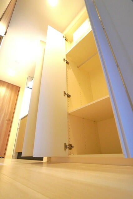 収納　写真は同タイプ住居です