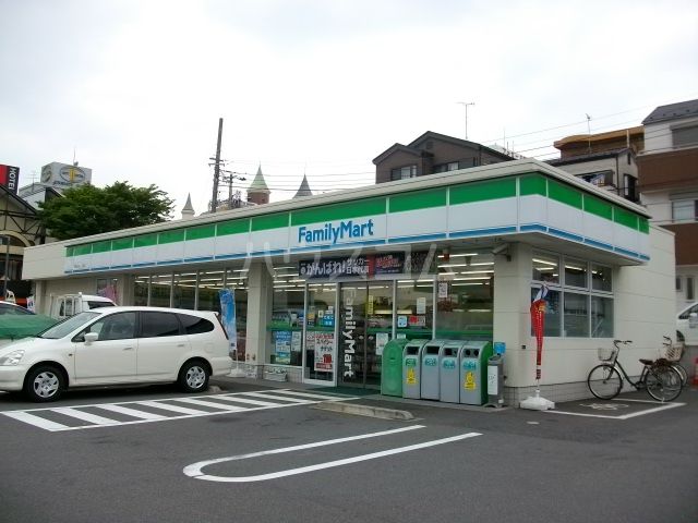 コンビニ　ファミリーマート幕張本郷一丁目店（コンビニ）まで638m
