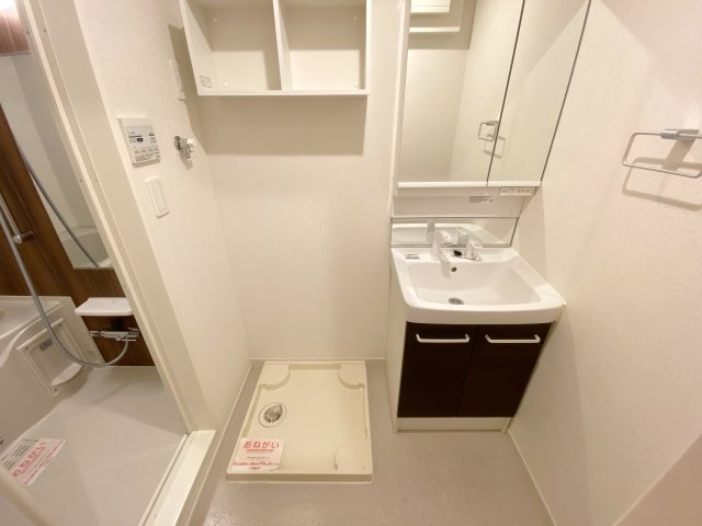 玄関　別号室の参考写真です。