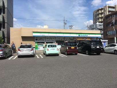 コンビニ　ファミリーマート 千種本山店（コンビニ）まで415m
