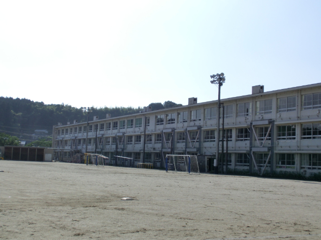 小学校　恵那市立長島小学校（小学校）まで1300m