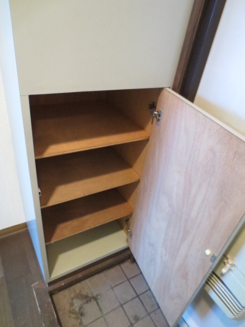その他設備　靴箱