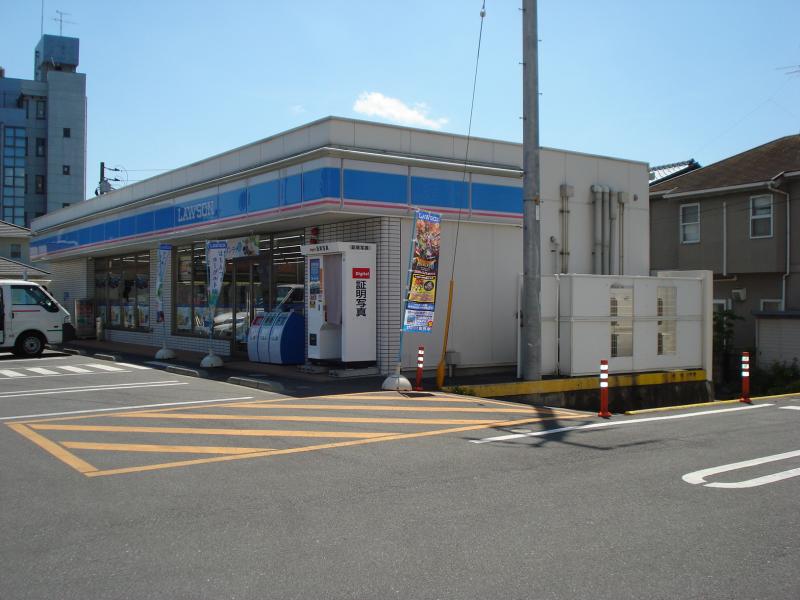 コンビニ　ローソン岡山伊島店（コンビニ）まで202m