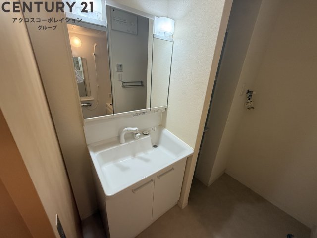 洗面設備　洗面所には収納あり♪