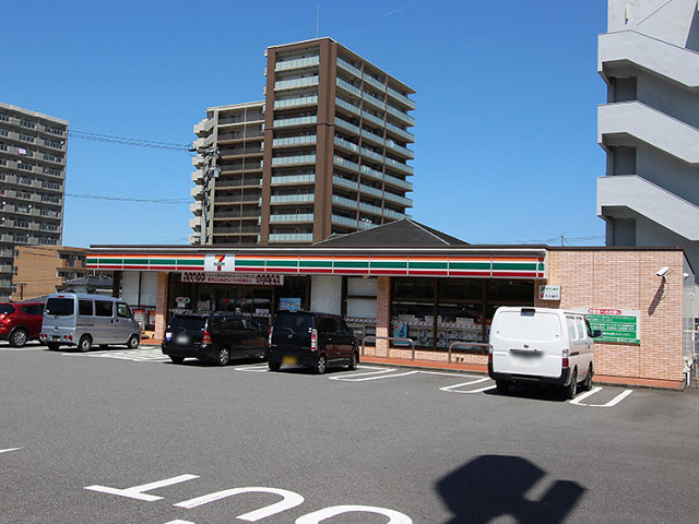 コンビニ　セブン-イレブン 別府石垣東７丁目店（コンビニ）まで450m