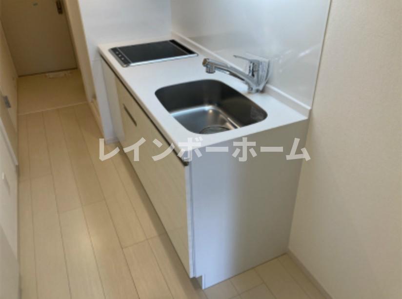 キッチン　コンパクトなキッチンで掃除もラクラク