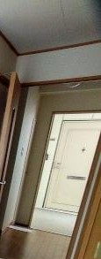 玄関　※別部屋の参考写真です。