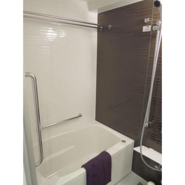 バス・シャワールーム　※写真は同タイプ住戸です。
