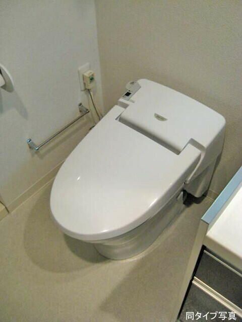 トイレ　写真は同タイプ住居です