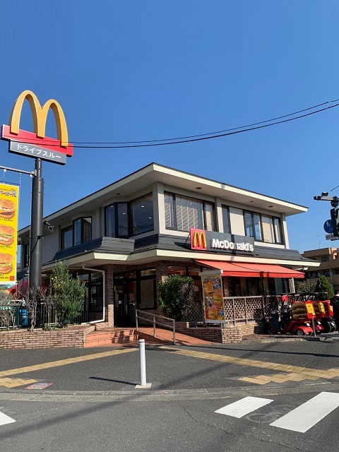 飲食店　マクドナルド羽村店（飲食店）まで650m