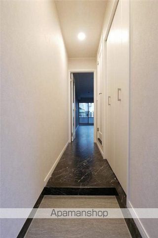 サンネクテール恵比寿の玄関写真