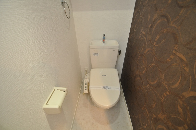 トイレ　落ち着いたトイレです