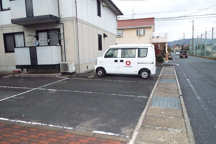 駐車場　駐車場