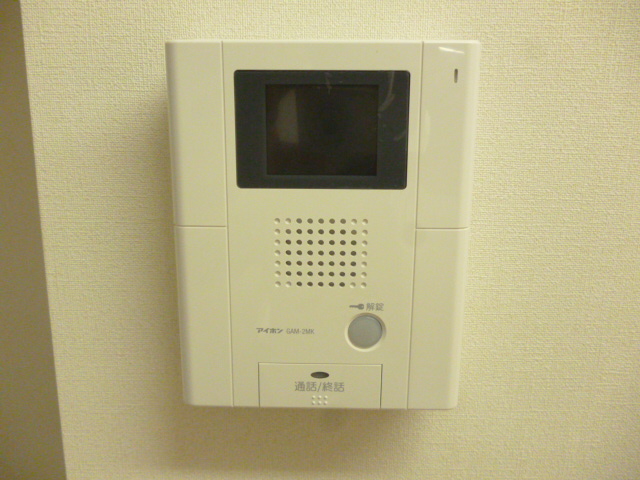 セキュリティ　急な訪問者モニターで確認　TVドアホン付