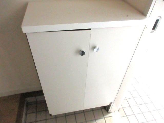 玄関　下駄箱