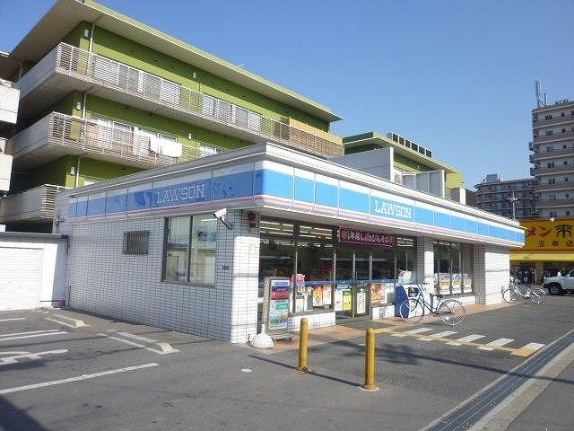 コンビニ　ローソン 東大阪花園東町店（コンビニ）まで691m