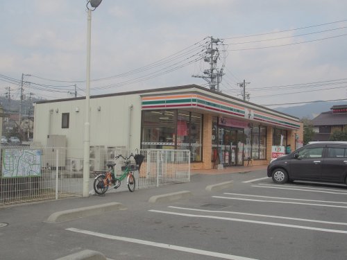 コンビニ　セブン-イレブン 広島沼田川原店（コンビニ）まで533m