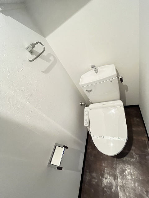 トイレ　落ち着いたトイレです