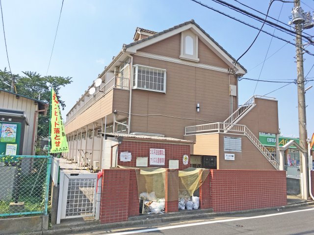 建物外観　落ち着いた雰囲気の外観です