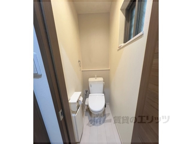 京阪京津線 追分駅 徒歩6分 2階建 築12年のトイレ写真
