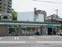 コンビニ　ファミリーマート（コンビニ）まで1057m