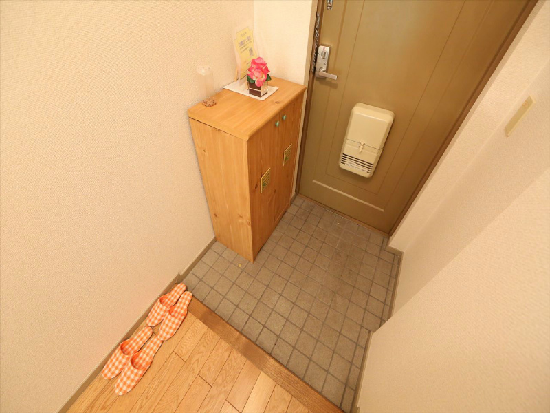 玄関　玄関　シューズボックス付