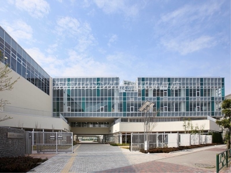 小学校　北区立王子小学校・王子桜中学校（小学校）まで679m