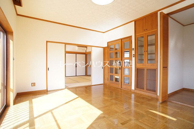 居室・リビング　レーベンハウス桶川店へ　048-787-5511